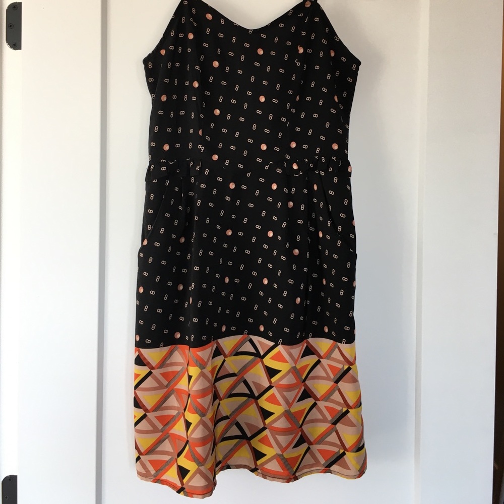 Spaghetti strap dress with pockets!
